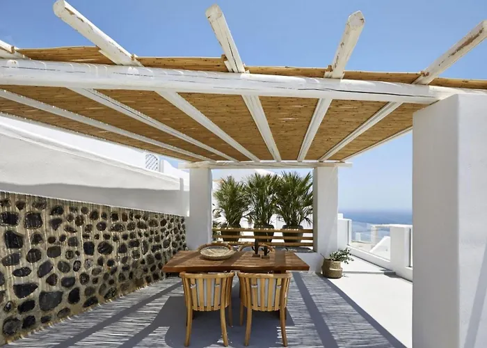 Charming Cycladic In Santorini Villa