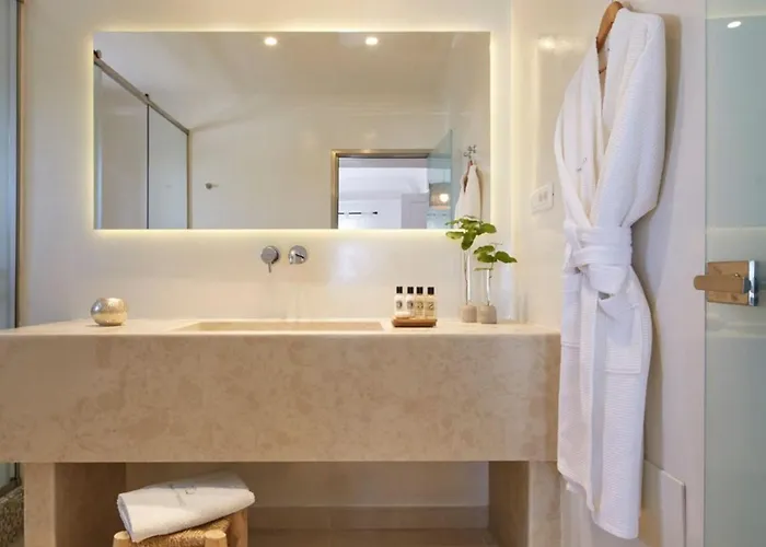 Charming Cycladic In Santorini Fira (Santorini)