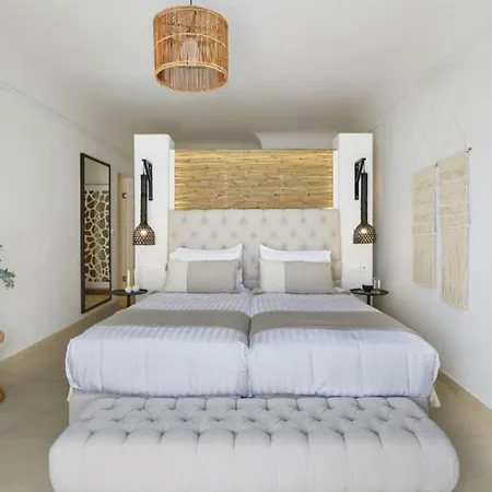 Charming Cycladic In Santorini *
